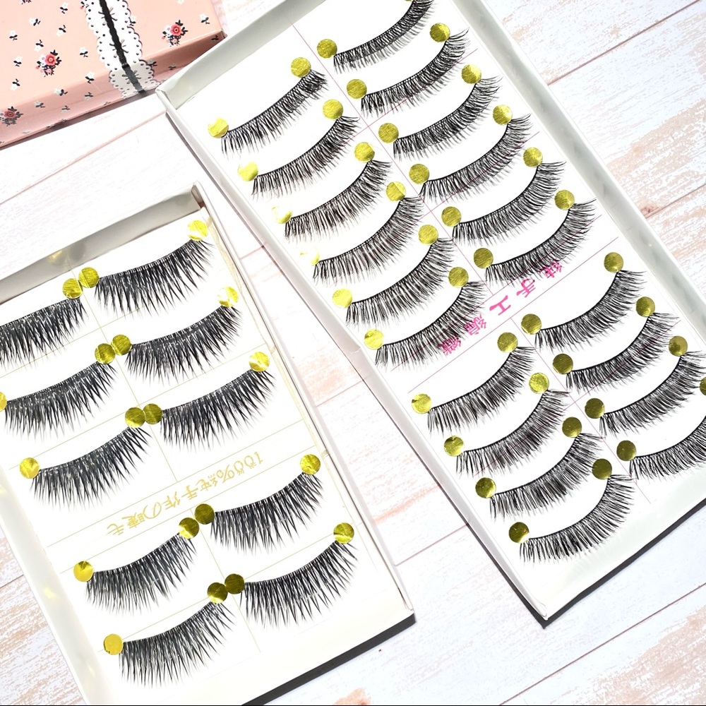 15 Pairs of Lashes